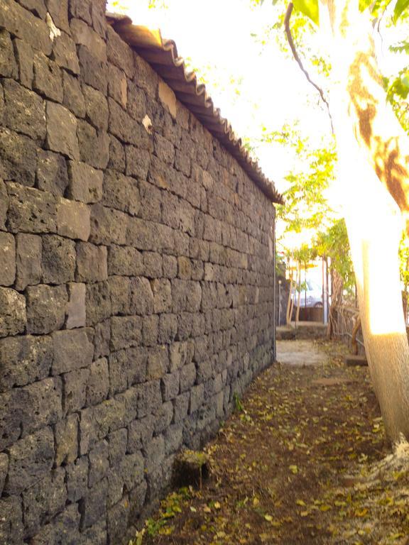 Gasthaus Pietra Dell'Etna Ragalna Exterior foto